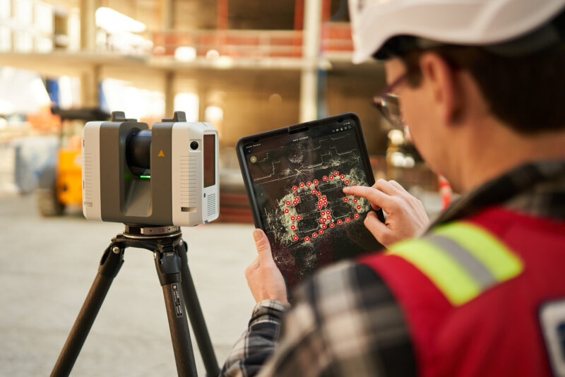 Multivista specialist capturing 3D Laser scans