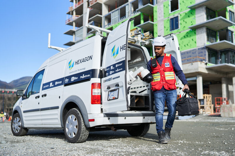 Multivista unloading webcams from a van at a jobsite